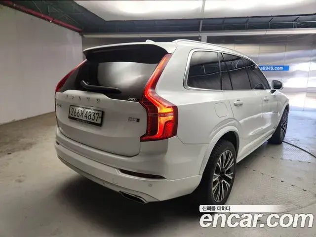 Volvo XC90 2019 — ფოტო 4/20