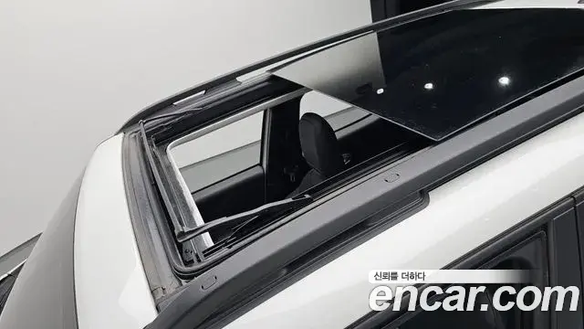 Jeep Renegade 2023 — Şəkil 24/31