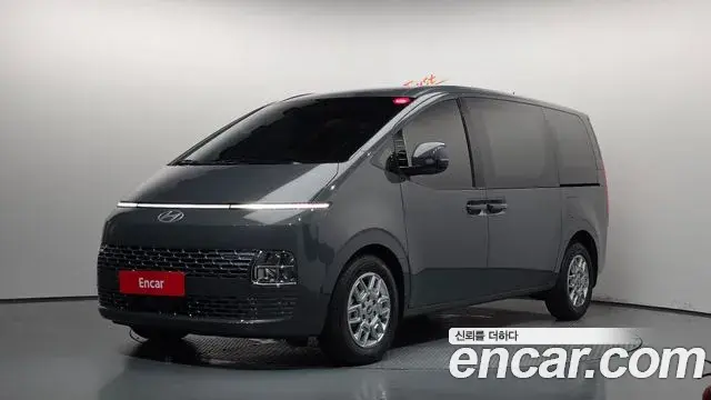 Hyundai Staria 2025 — Photo 20/20
