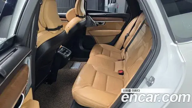 Volvo S90 2019 — Şəkil 31/39