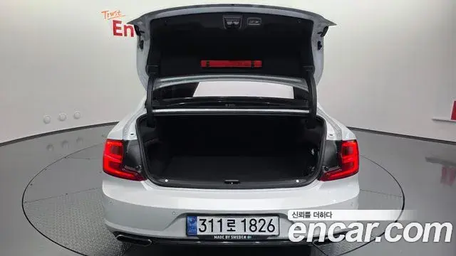 Volvo S90 2019 — Şəkil 8/39