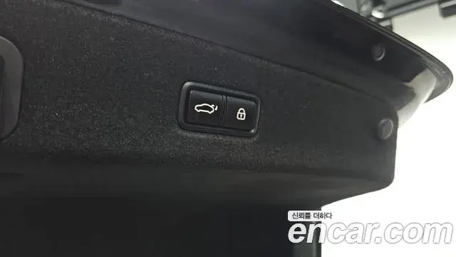 Kia The K9 2020 — Photo 18/20