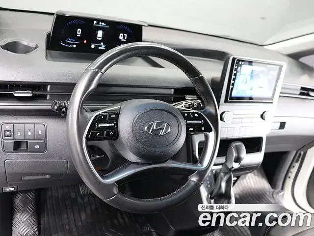 Hyundai Staria 2021 — Фото 5/20