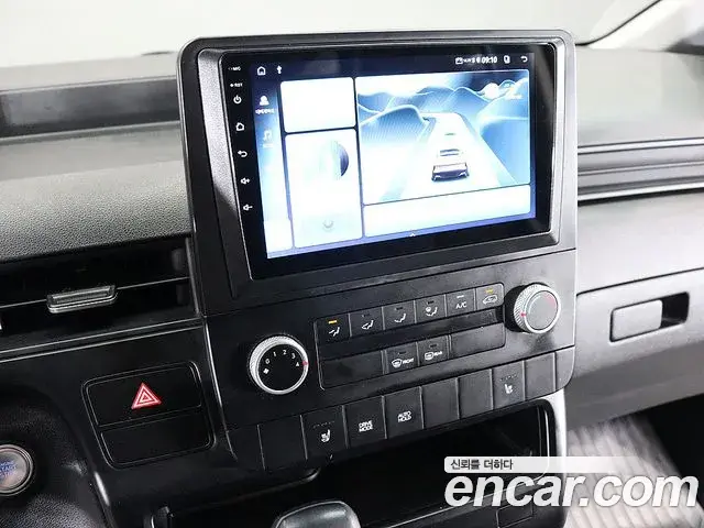 Hyundai Staria 2021 — Фото 6/20