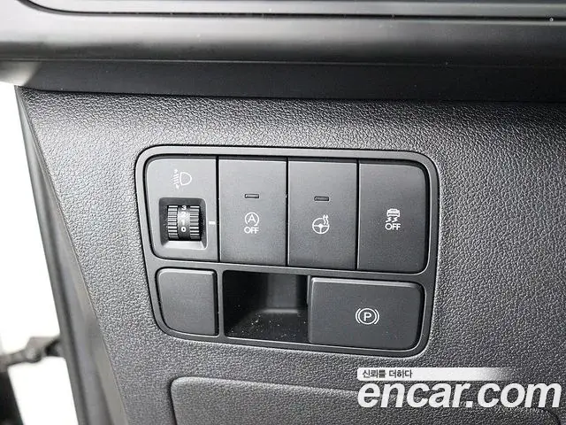 Hyundai Staria 2021 — Фото 13/20