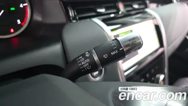 Land Rover Discovery Sport 2020 — Фото 19/20