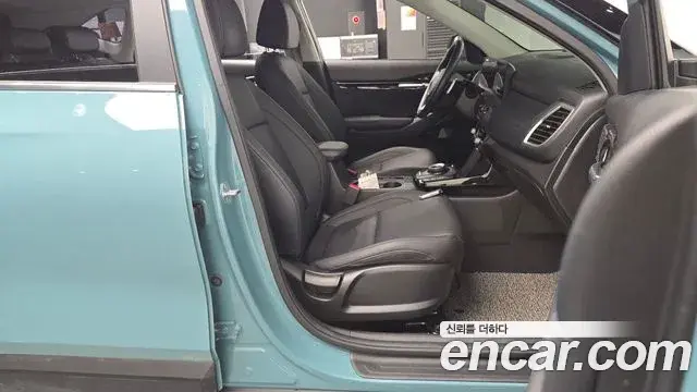 Kia Seltos 2023 — Photo 27/32