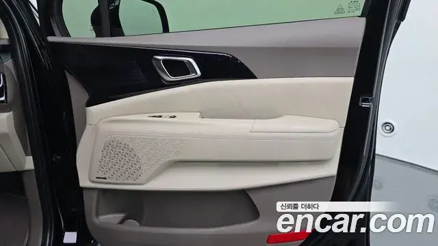 Kia Carnival 2024 — ფოტო 6/33