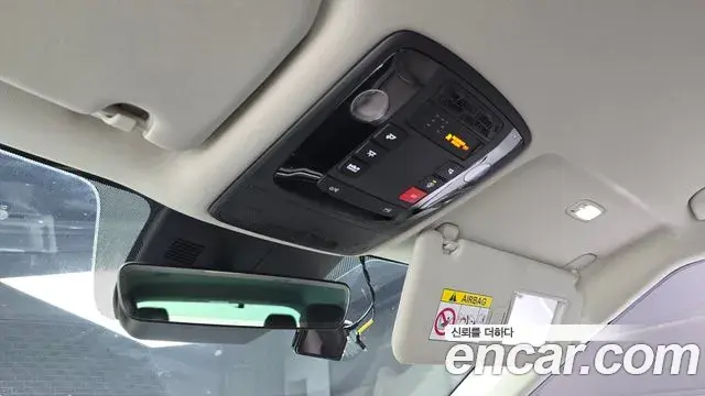 Kia Carnival 2024 — ფოტო 7/38