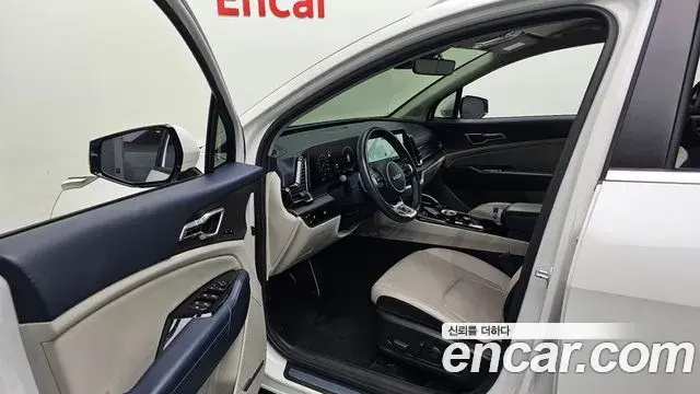 Kia Sportage 2022 — Фото 10/20