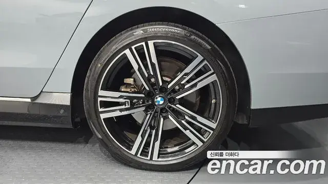 BMW i7 2024 — Şəkil 4/32