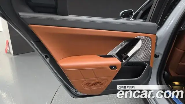BMW i7 2024 — Şəkil 10/32