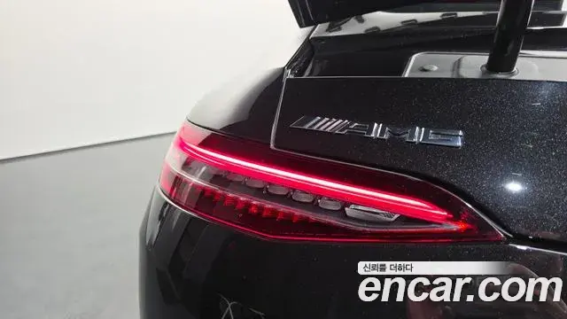 Mercedes-Benz AMG GT 2020 — Şəkil 23/36