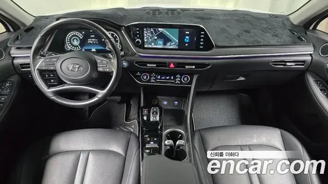 Hyundai Sonata 2022 — Фото 7/20