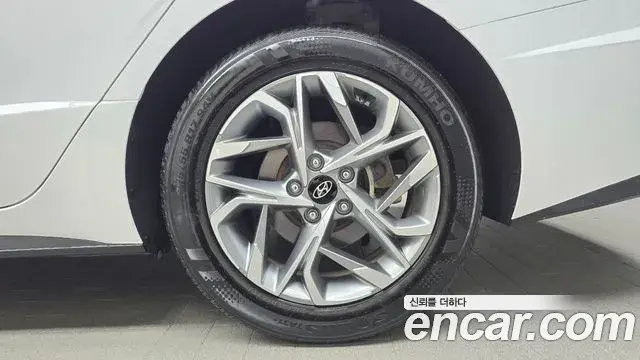 Hyundai Sonata Hybrid 2022 — Şəkil 20/31
