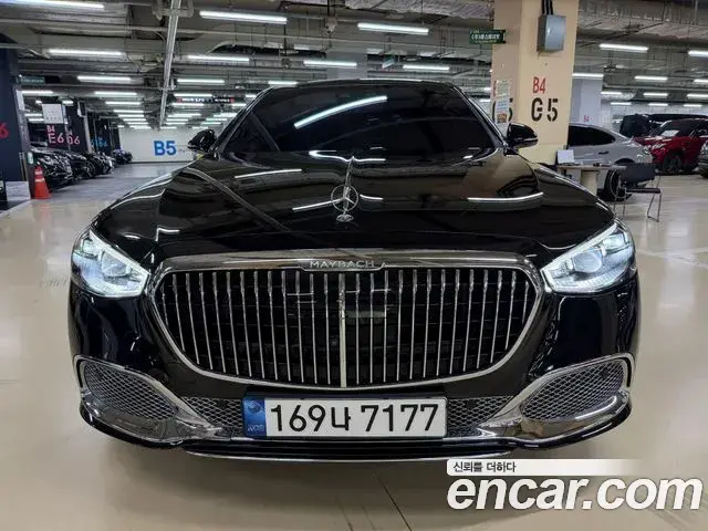 Mercedes-Benz S-Class 2021 — Photo 10/14