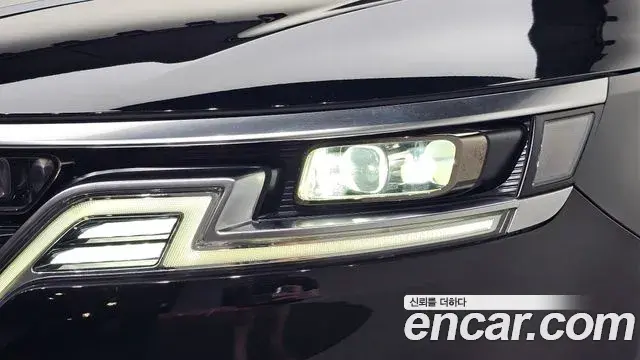 Kia Carnival 2021 — Şəkil 34/40