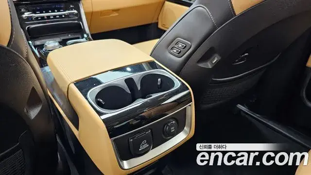 Kia Carnival 2021 — Şəkil 20/40