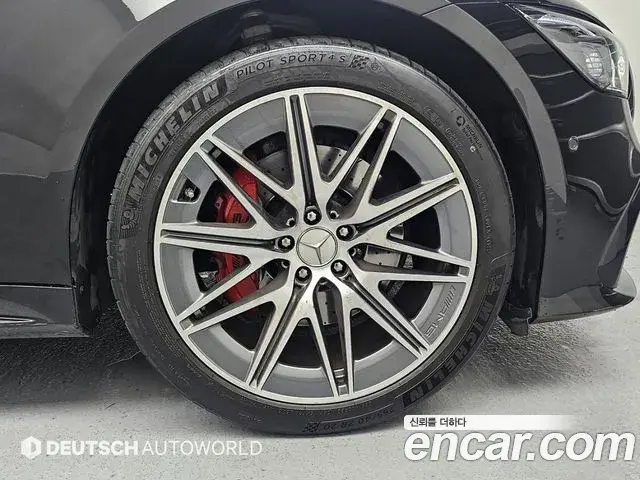 Mercedes-Benz AMG GT 2022 — Фото 4/20