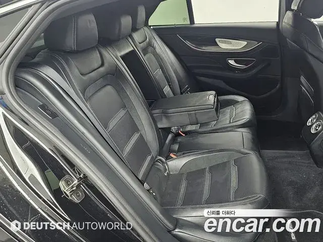Mercedes-Benz AMG GT 2022 — Фото 11/20