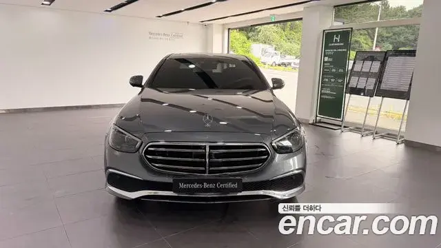 Mercedes-Benz E-Class 2022 — Фото 2/19