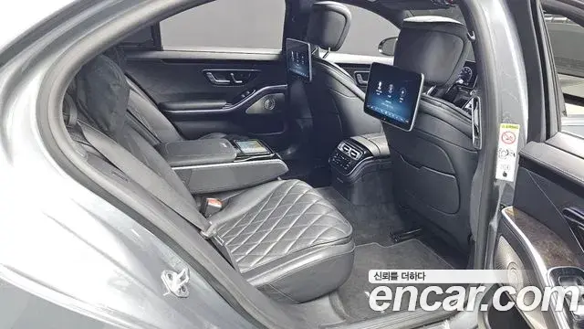 Mercedes-Benz S-Class 2022 — Фото 11/20