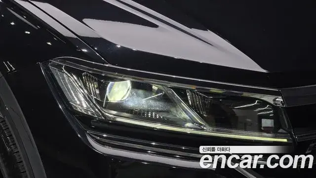 Volkswagen Touareg 2021 — Şəkil 29/36
