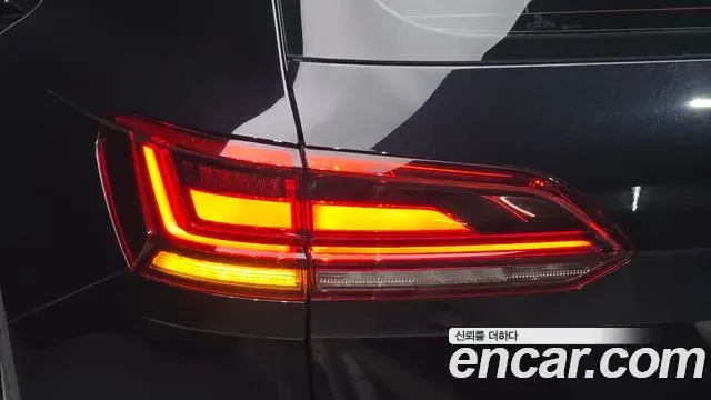 Volkswagen Touareg 2021 — Şəkil 27/36