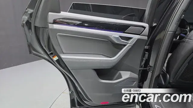 Volkswagen Touareg 2021 — Şəkil 5/36