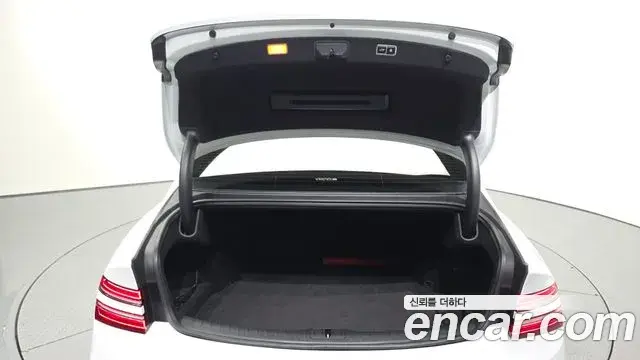 Genesis G80 2024 — ფოტო 10/20
