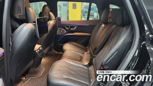Mercedes-Benz EQS SUV 2023 — ფოტო 5/20