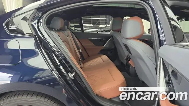 BMW 5 Series 2026 — Şəkil 9/32