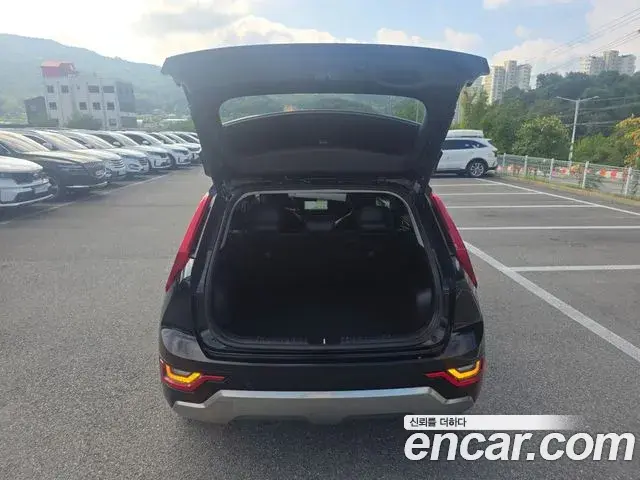 Kia Niro 2022 — Фото 5/20