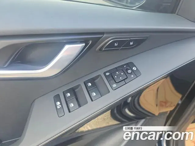 Kia Niro 2022 — Фото 12/20