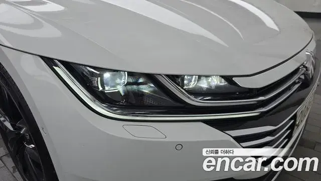 Volkswagen Arteon 2019 — ფოტო 16/34