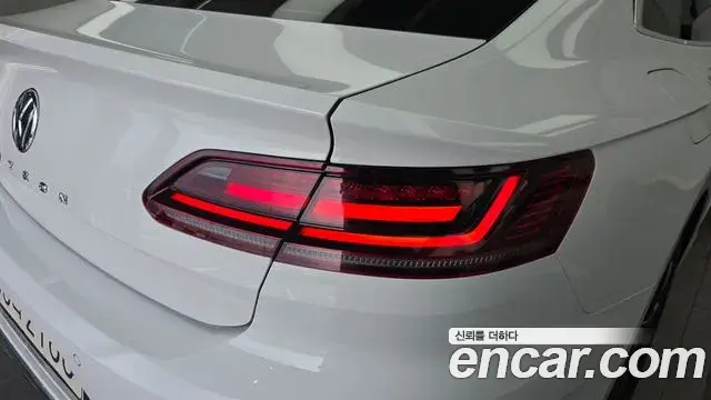 Volkswagen Arteon 2019 — ფოტო 10/34