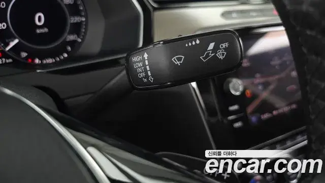 Volkswagen Arteon 2019 — ფოტო 14/34