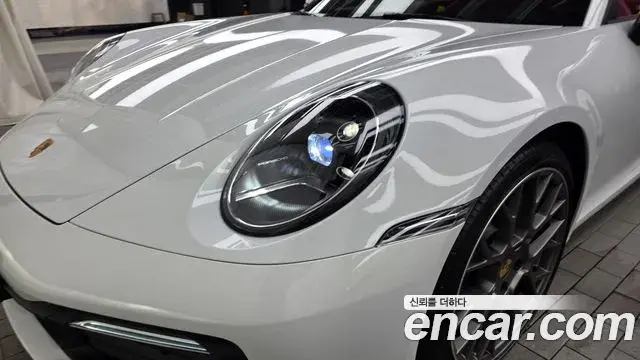 Porsche 911 2024 — Şəkil 27/33