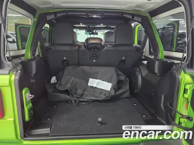 Jeep Wrangler 2025 — Photo 10/20
