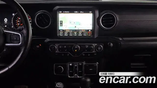 Jeep Wrangler 2018 — Фото 14/20