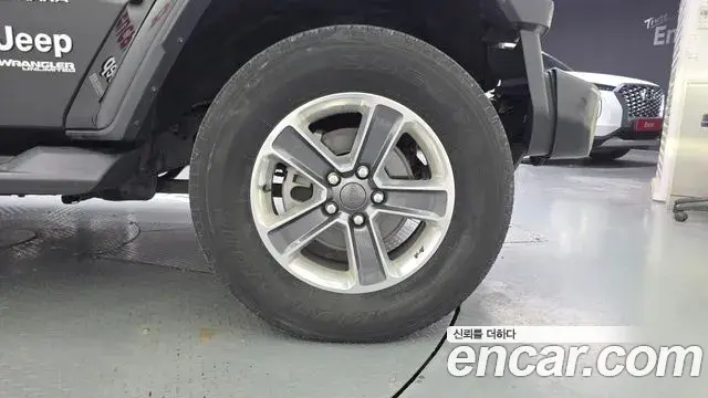 Jeep Wrangler 2018 — Photo 27/31