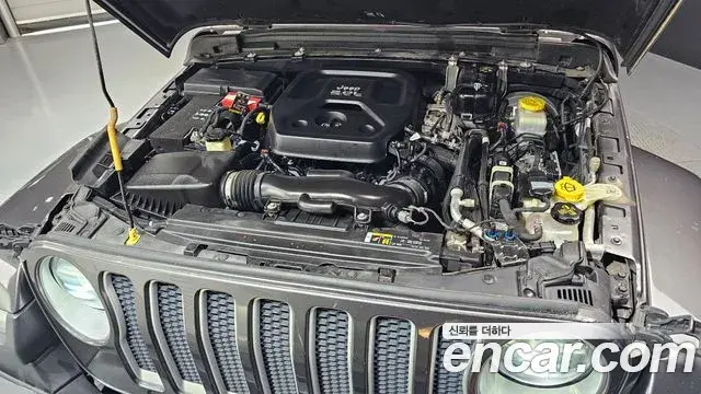 Jeep Wrangler 2019 — Şəkil 15/31