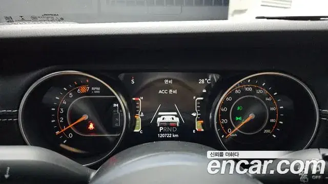 Jeep Wrangler 2019 — Şəkil 21/31