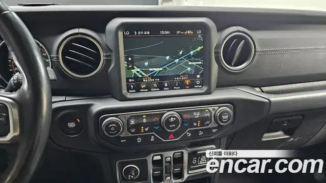 Jeep Wrangler 2019 — Şəkil 2/31
