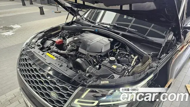Land Rover Range Rover Velar 2019 — Photo 3/20