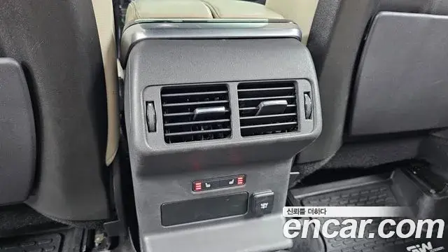 Land Rover Range Rover Velar 2019 — Photo 14/20