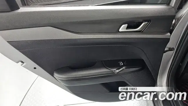 Kia K5 2023 — Şəkil 5/35