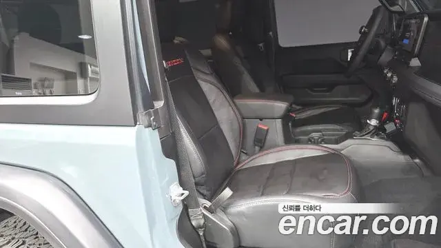 Jeep Wrangler 2024 — ფოტო 15/20