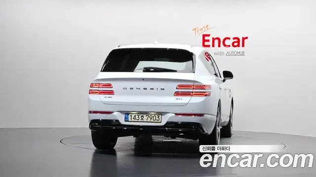 Genesis GV80 2021 — ფოტო 18/20