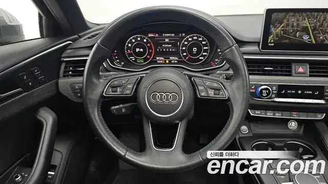 Audi A4 2019 — Photo 11/30